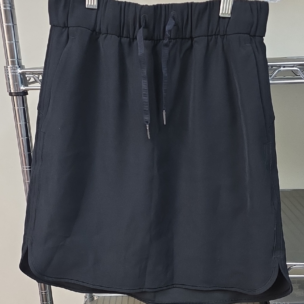 Lululemon Athletica Black Skirt with Drawstring